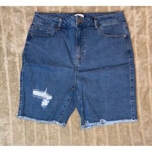 Frevr21 Shorts Distressed‎ Frayed Hem Casual Blue Jean Shorts 12